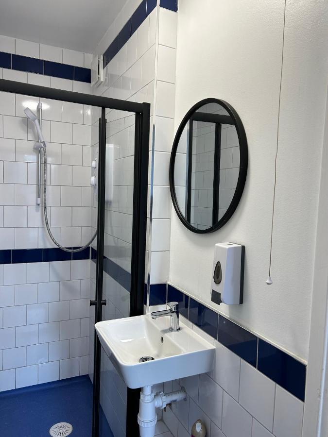 Cricketers Hostel لندن المظهر الخارجي الصورة